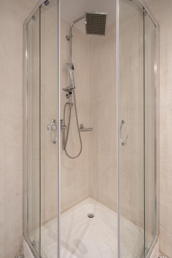 Exclusive Apartment In The Heart Of Athens Luaran gambar
